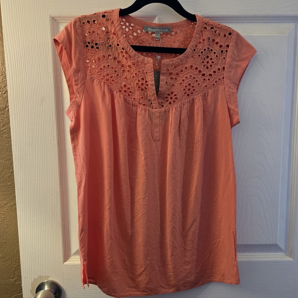 Daniel Rainn Coral Lace Detail Women's Top
